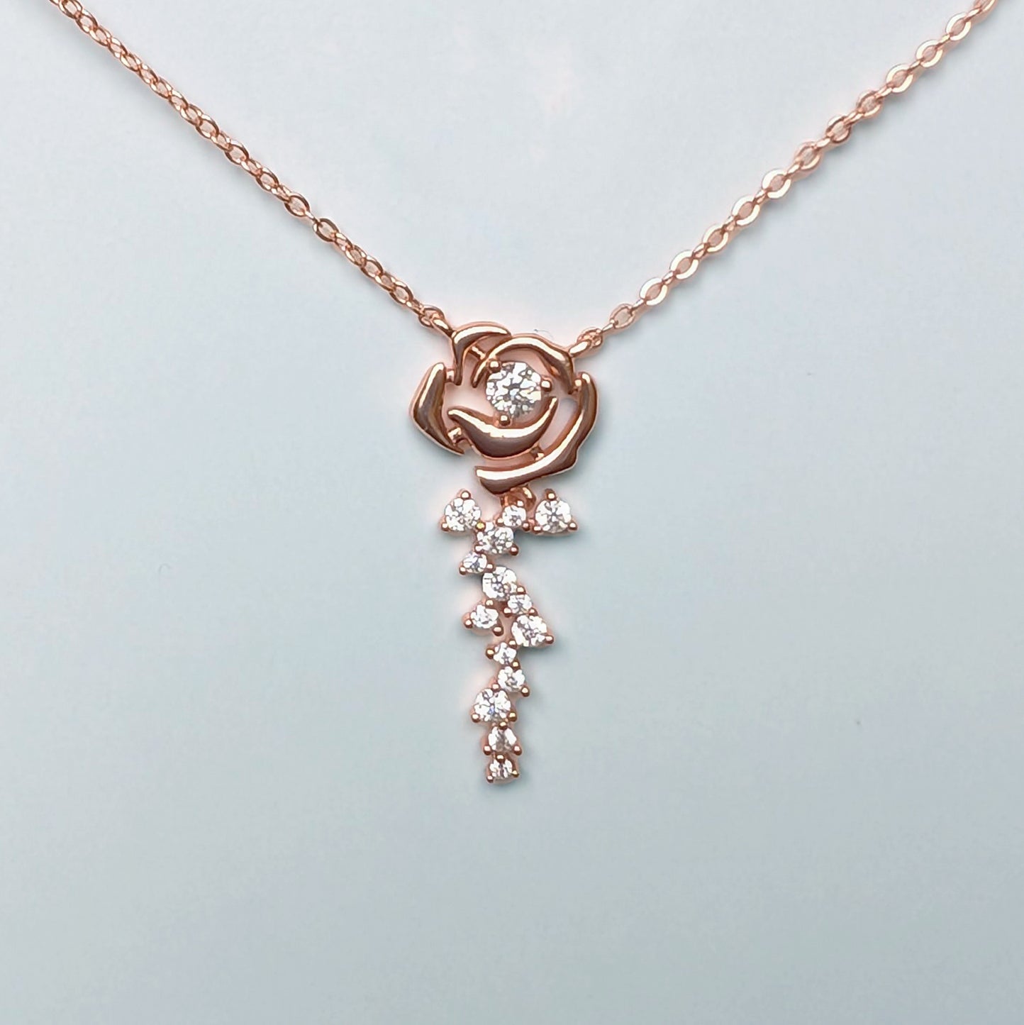 Rosé brilliance Moissanite set