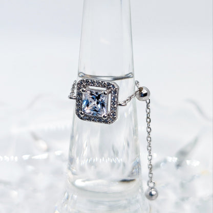 Regal Radiance Square Chain Ring