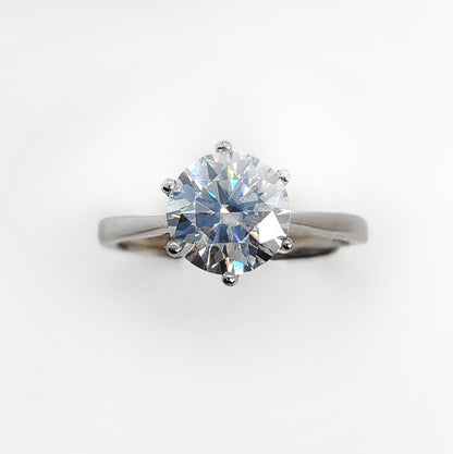 Timeless Elegance 2CT Moissanite Solitaire Ring
