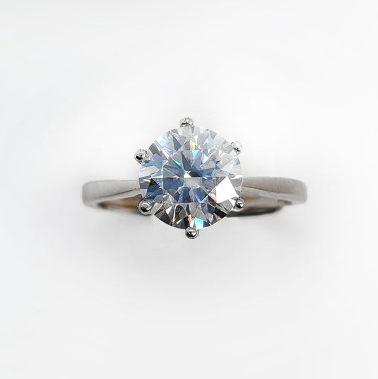 Timeless Elegance 2CT Moissanite Solitaire Ring