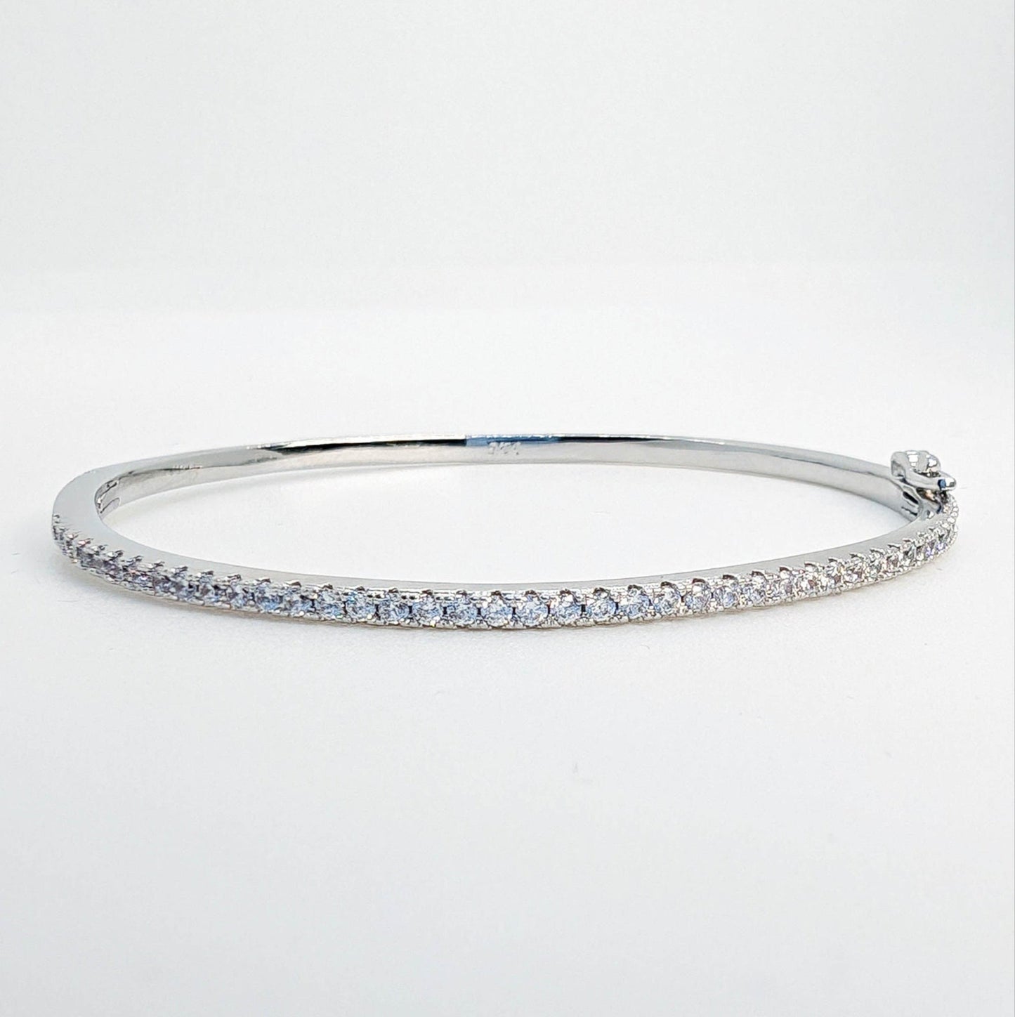 EternaLine Zircon Bangle