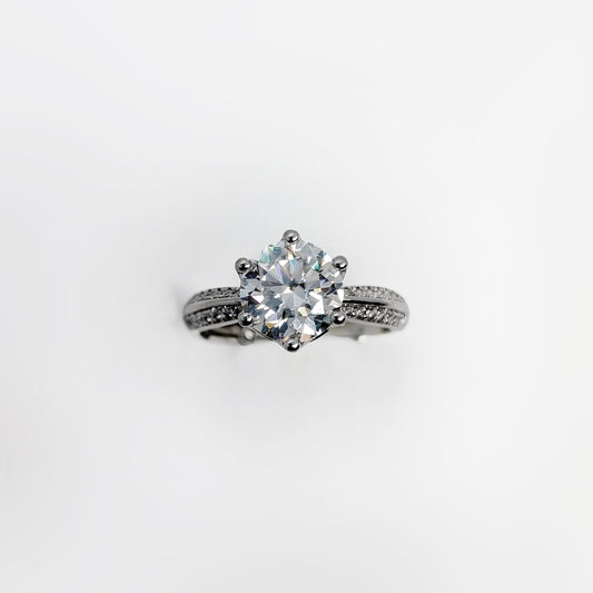 Celestial Radiance 2CT Moissanite Ring